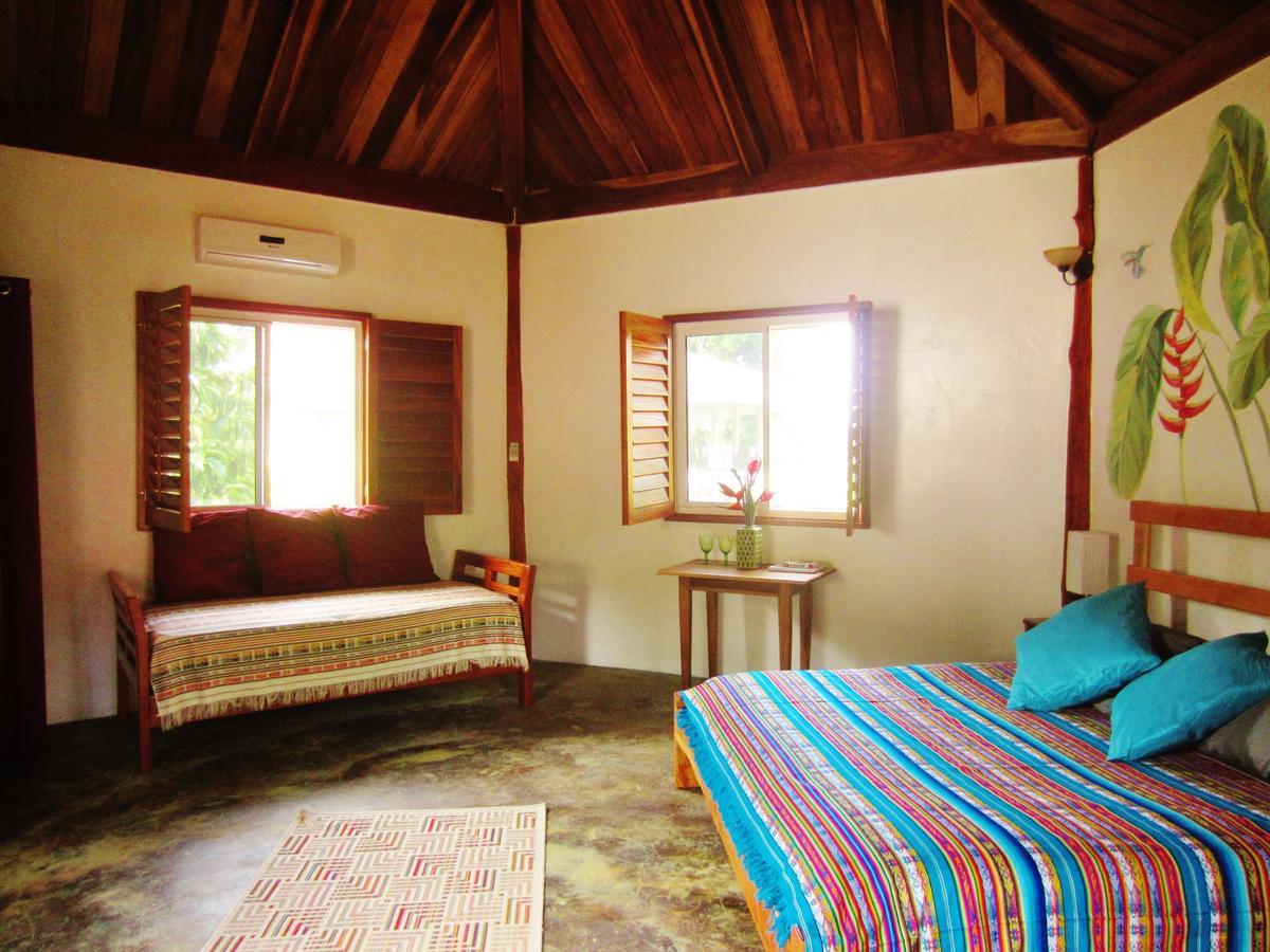 Casa Abundancyah B&B Бокас-дель-Торо Экстерьер фото